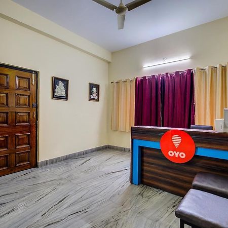Oyo 12960 Hotel Adrija Salt Lake City Ngoại thất bức ảnh
