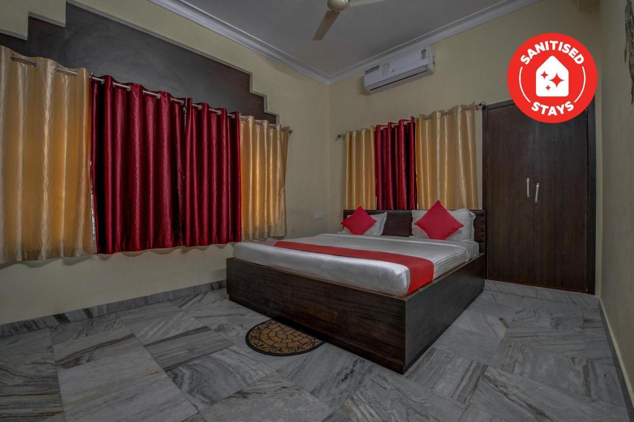 Oyo 12960 Hotel Adrija Salt Lake City Ngoại thất bức ảnh