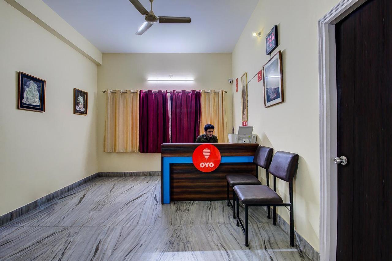 Oyo 12960 Hotel Adrija Salt Lake City Ngoại thất bức ảnh